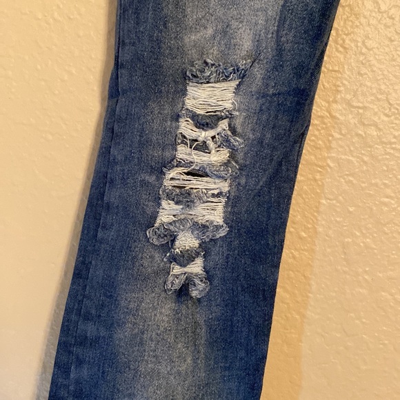 SOLD ✨L•O•W•L•A  Colombian Shapeware Skinny Jeans•Blue Ripped Denim•Size 4✨ - Picture 5 of 9